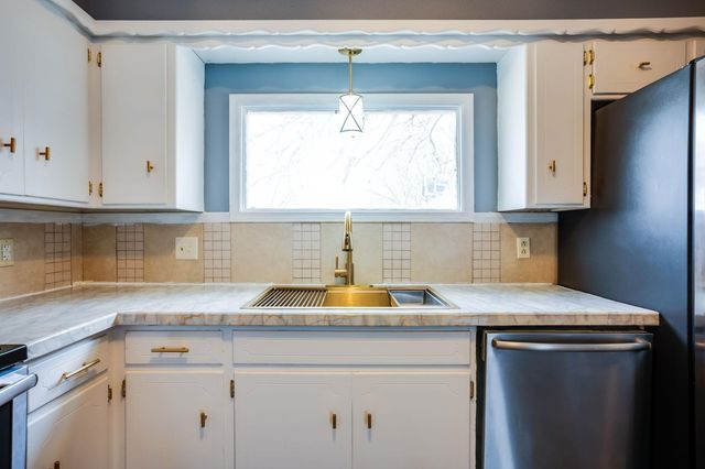 770 N Custer St, Wichita, KS 67203