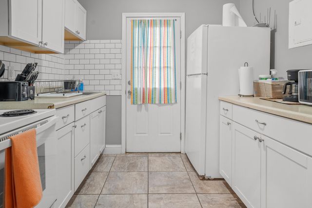 209-211 Strange Street, Stanton, KY 40380