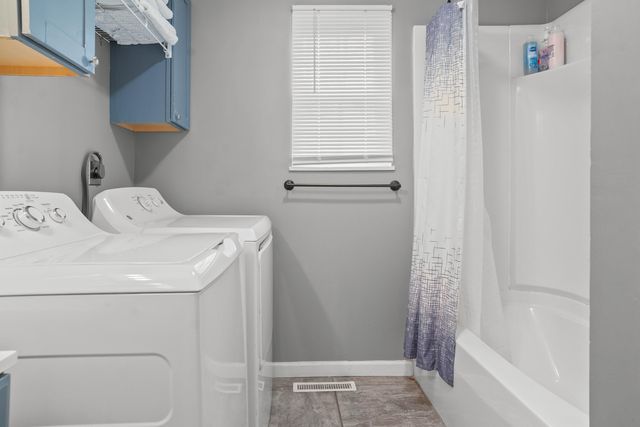 209-211 Strange Street, Stanton, KY 40380