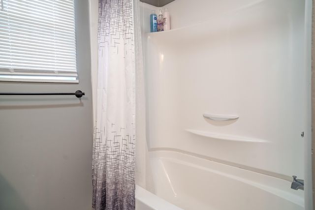 209-211 Strange Street, Stanton, KY 40380