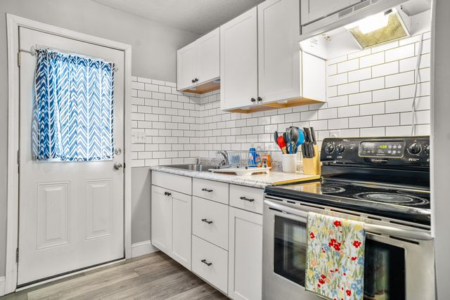 209-211 Strange Street, Stanton, KY 40380