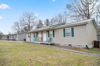 209-211 Strange Street, Stanton, KY 40380