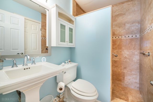 1321 7 Pines Road C1, Schaumburg, IL 60193