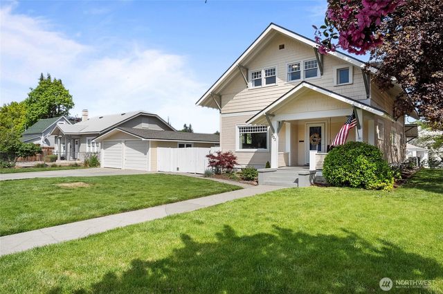 902 Washington Street, Wenatchee, WA 98801