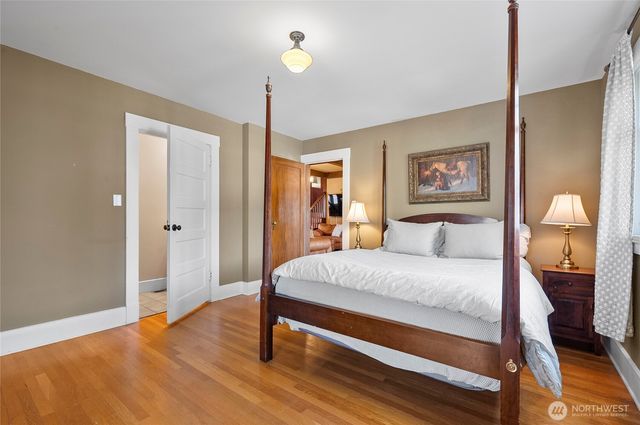 902 Washington Street, Wenatchee, WA 98801