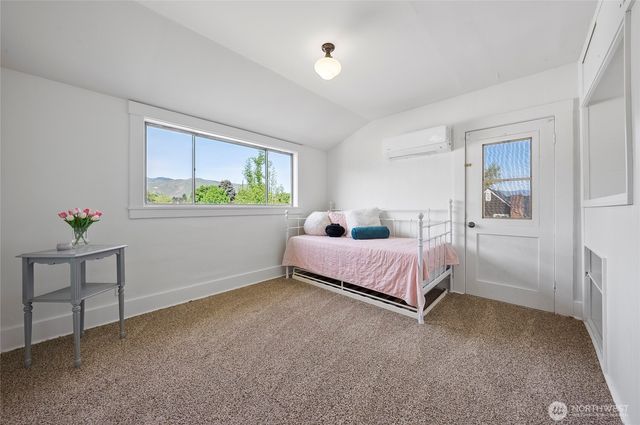 902 Washington Street, Wenatchee, WA 98801