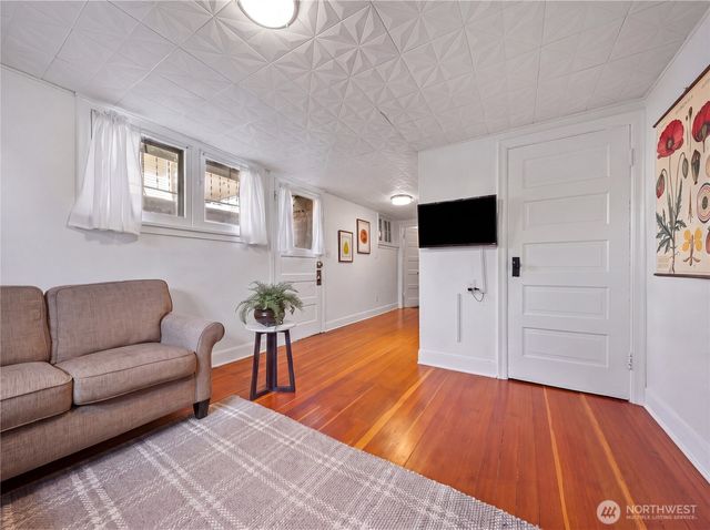 902 Washington Street, Wenatchee, WA 98801