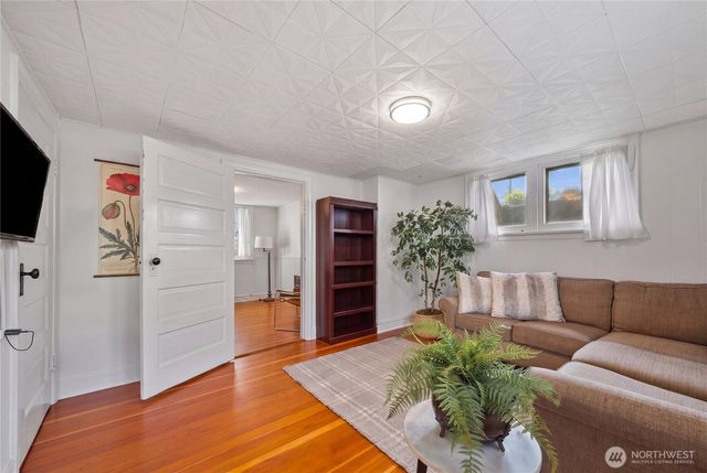 902 Washington Street, Wenatchee, WA 98801