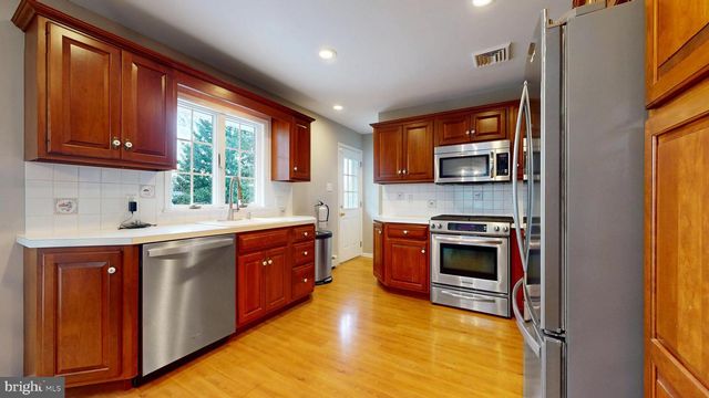 2275 BURROUGHS AVE, Linwood, NJ 08221