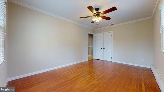 2275 BURROUGHS AVE, Linwood, NJ 08221