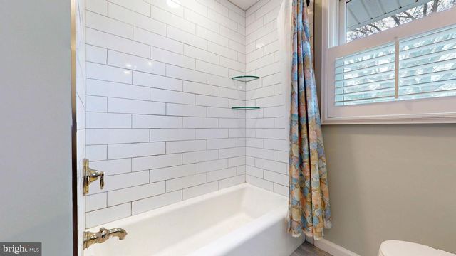 2275 BURROUGHS AVE, Linwood, NJ 08221