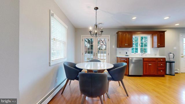 2275 BURROUGHS AVE, Linwood, NJ 08221