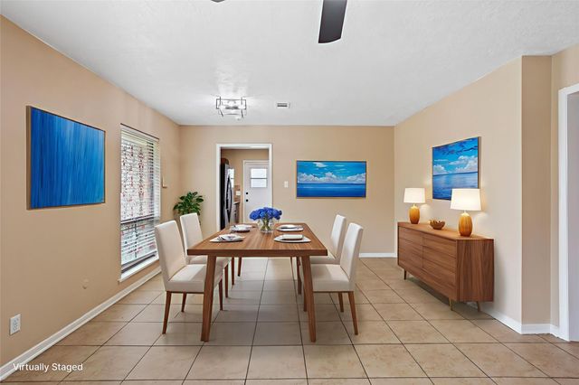 509 N 11th Street, La Porte, TX 77571