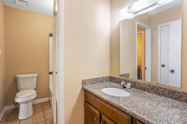 509 N 11th Street, La Porte, TX 77571