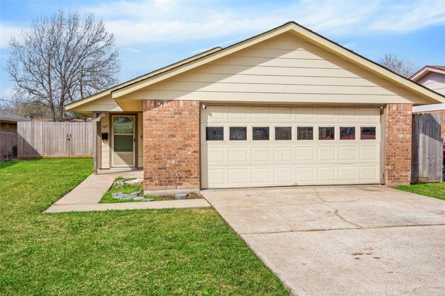 509 N 11th Street, La Porte, TX 77571