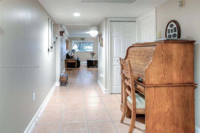 901 SW 141st Ave 102M, Pembroke Pines, FL 33027