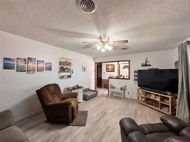 3003 N Bell Avenue, Shawnee, OK 74804