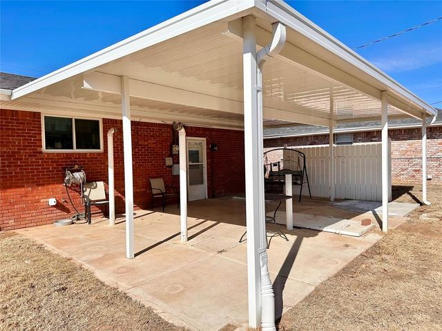 3003 N Bell Avenue, Shawnee, OK 74804