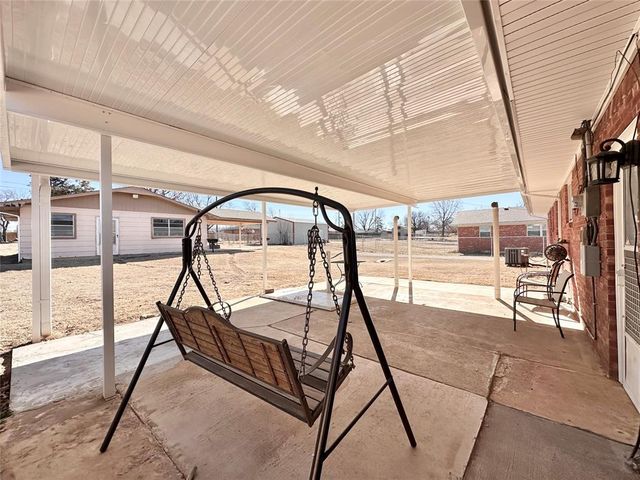 3003 N Bell Avenue, Shawnee, OK 74804