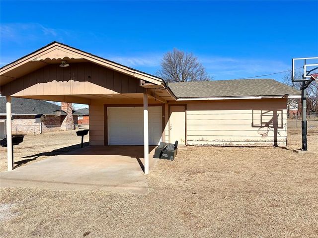 3003 N Bell Avenue, Shawnee, OK 74804