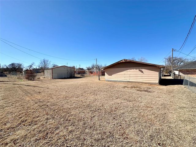 3003 N Bell Avenue, Shawnee, OK 74804