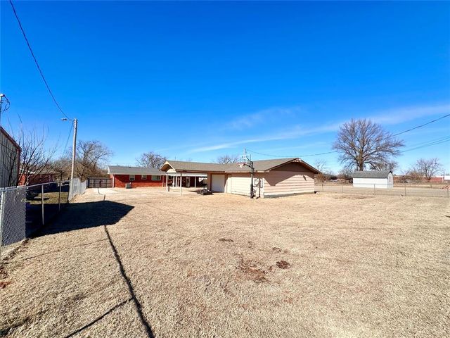 3003 N Bell Avenue, Shawnee, OK 74804