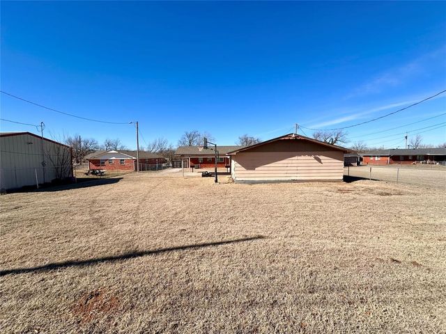 3003 N Bell Avenue, Shawnee, OK 74804