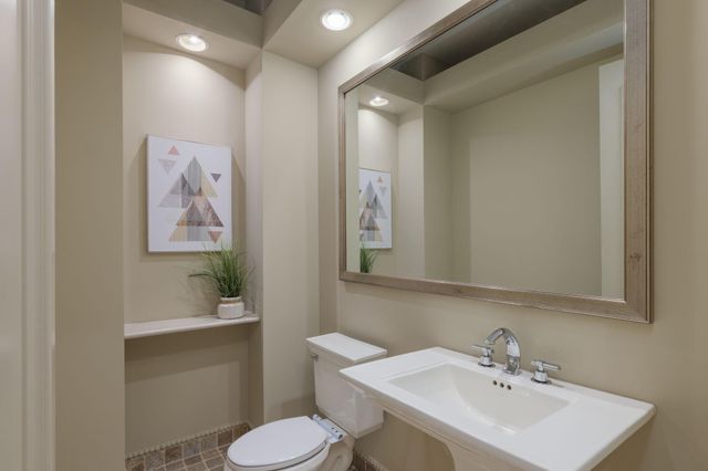 6301 Rowland Road, Eden Prairie, MN 55344