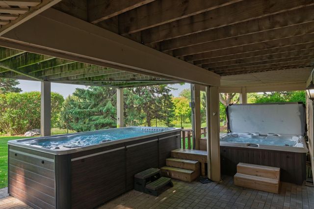 6301 Rowland Road, Eden Prairie, MN 55344