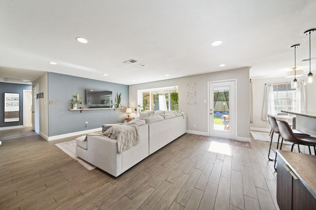 5919 Lattimer Drive, Houston, TX 77035