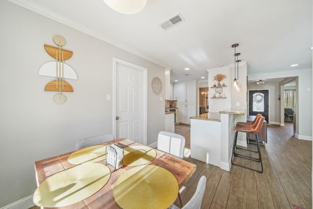 5919 Lattimer Drive, Houston, TX 77035