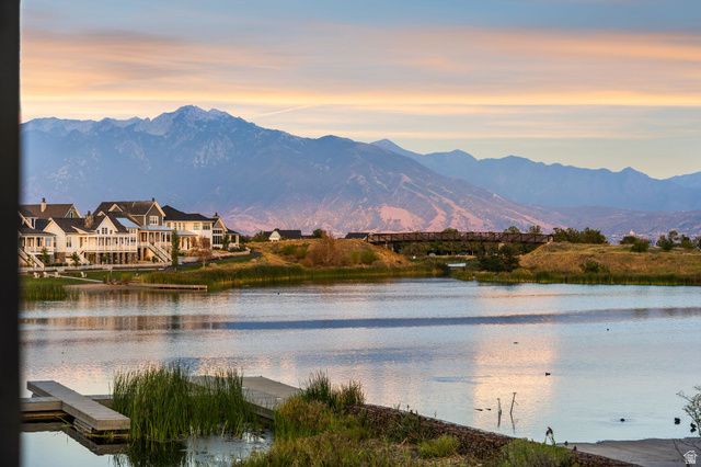 4726 W DUCKHORN DR, South Jordan, UT 84009