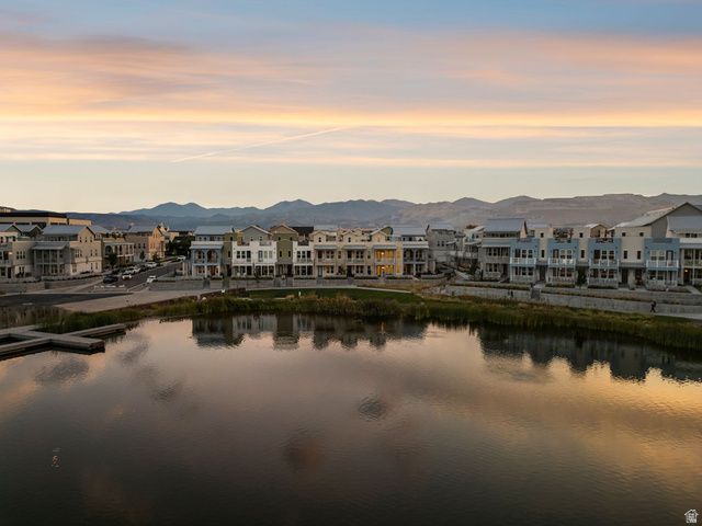 4726 W DUCKHORN DR, South Jordan, UT 84009