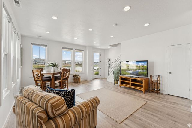 4726 W DUCKHORN DR, South Jordan, UT 84009