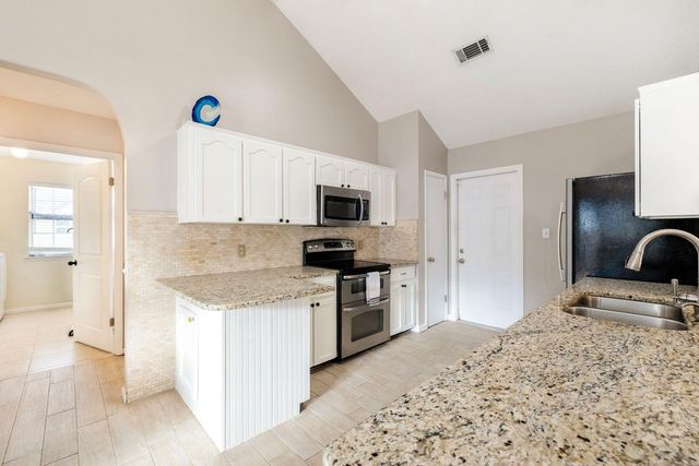 709 Vintage Court, Destin, FL 32541