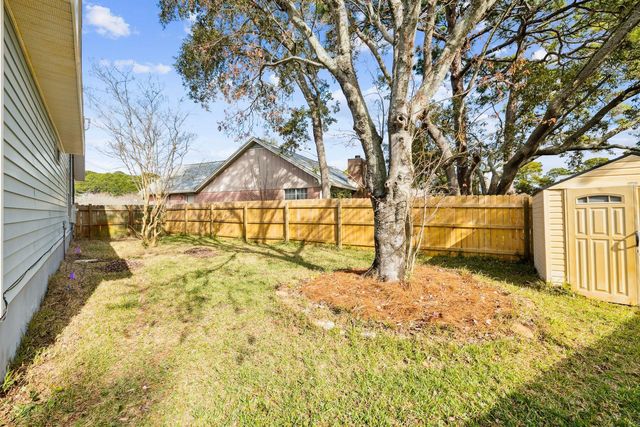 709 Vintage Court, Destin, FL 32541