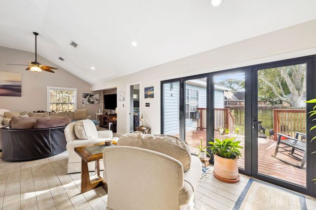 709 Vintage Court, Destin, FL 32541