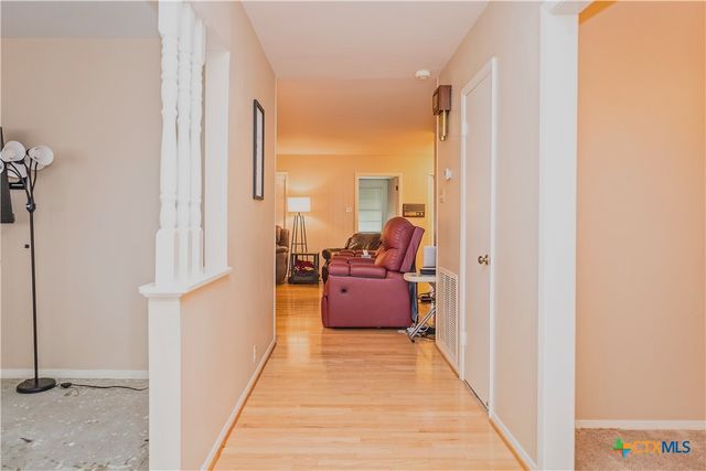 111 Dover Dell, Victoria, TX 77904