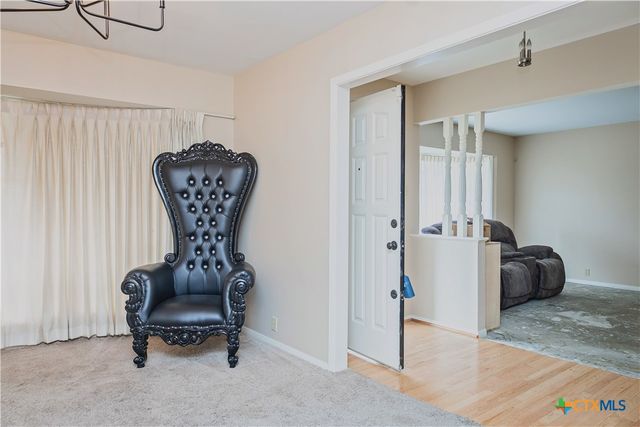 111 Dover Dell, Victoria, TX 77904