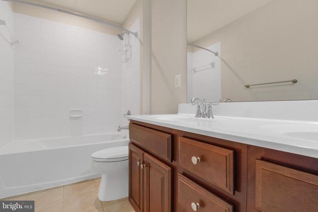 218 COURTHOUSE MANOR DR, Stafford, VA 22554