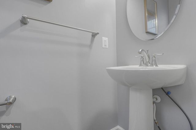 218 COURTHOUSE MANOR DR, Stafford, VA 22554