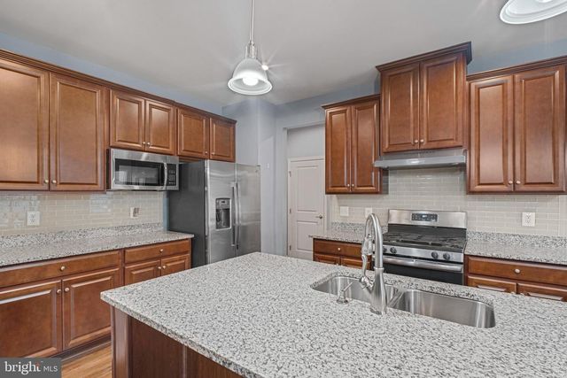 218 COURTHOUSE MANOR DR, Stafford, VA 22554