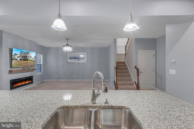 218 COURTHOUSE MANOR DR, Stafford, VA 22554