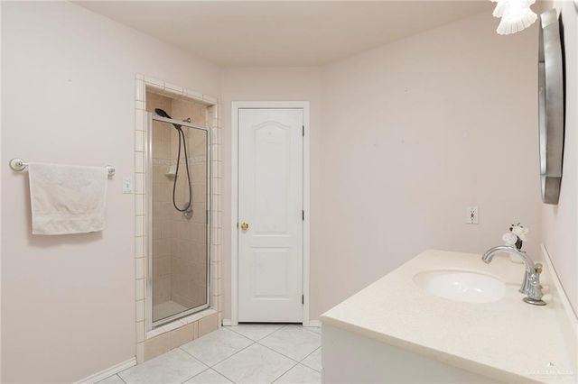 7513 N 40th Street, Mcallen, TX 78504