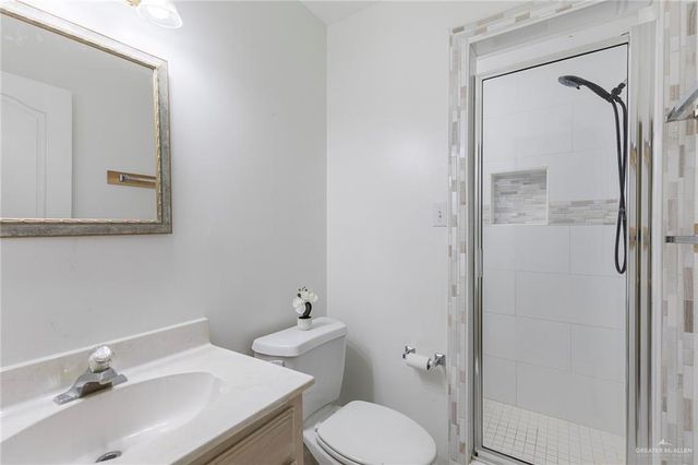 7513 N 40th Street, Mcallen, TX 78504