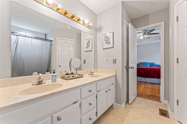 3591 April Ln, Murfreesboro, TN 37130