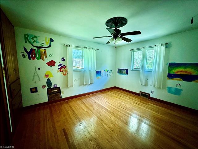 1024 Lone Hickory Road, Yadkinville, NC 27055