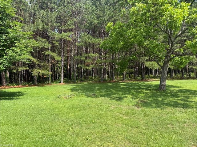 1024 Lone Hickory Road, Yadkinville, NC 27055