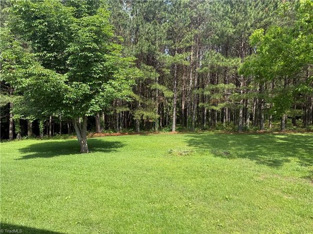 1024 Lone Hickory Road, Yadkinville, NC 27055