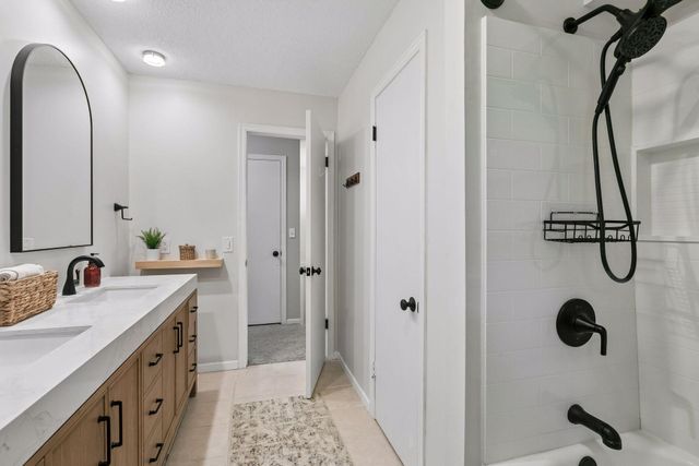 6060 Hemlock Lane N, Plymouth, MN 55442